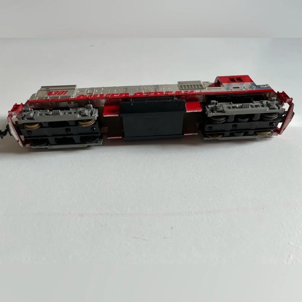 Vintage Tyco Locomotive electric model train Silver Street #4301